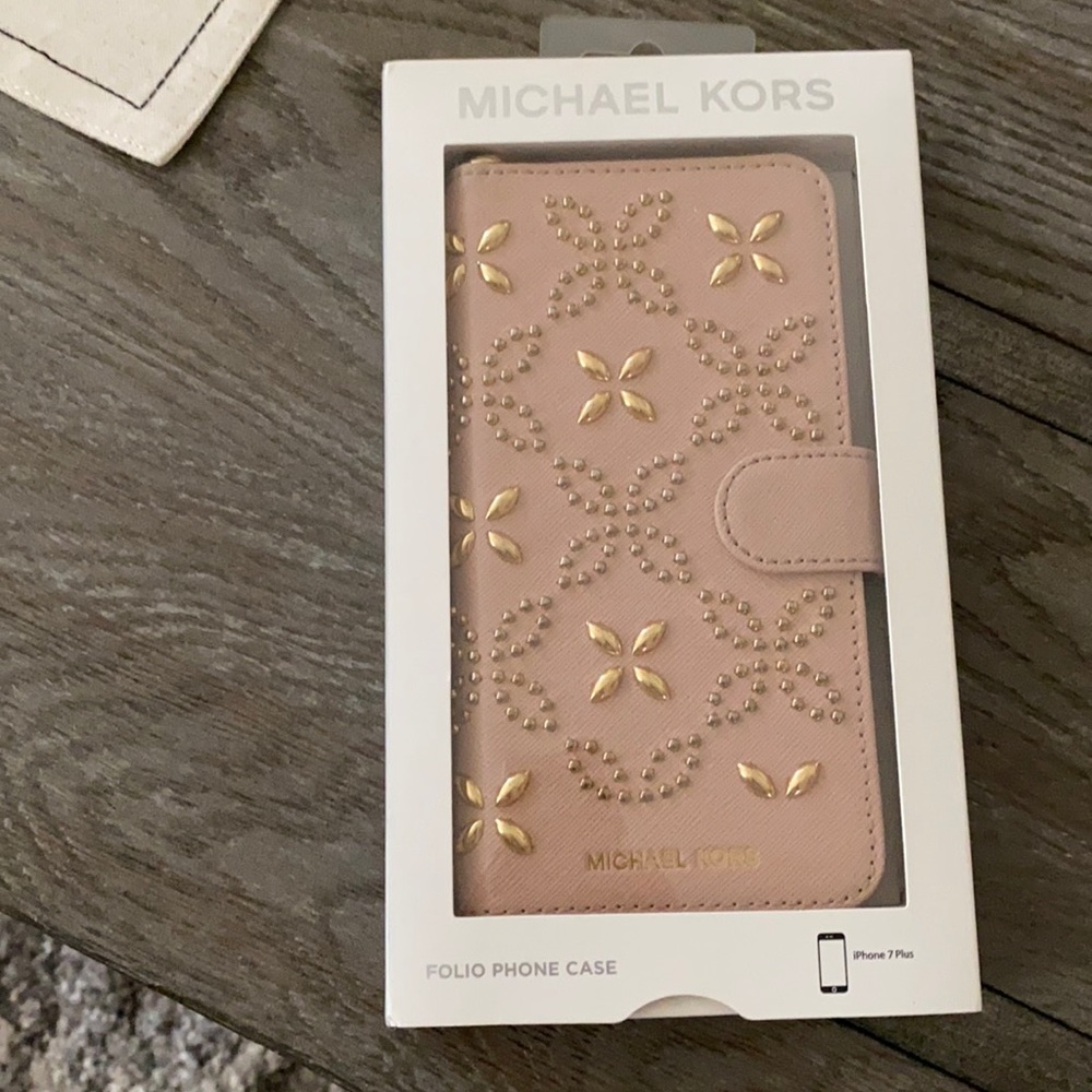 Like new Michael Kors folio phone case